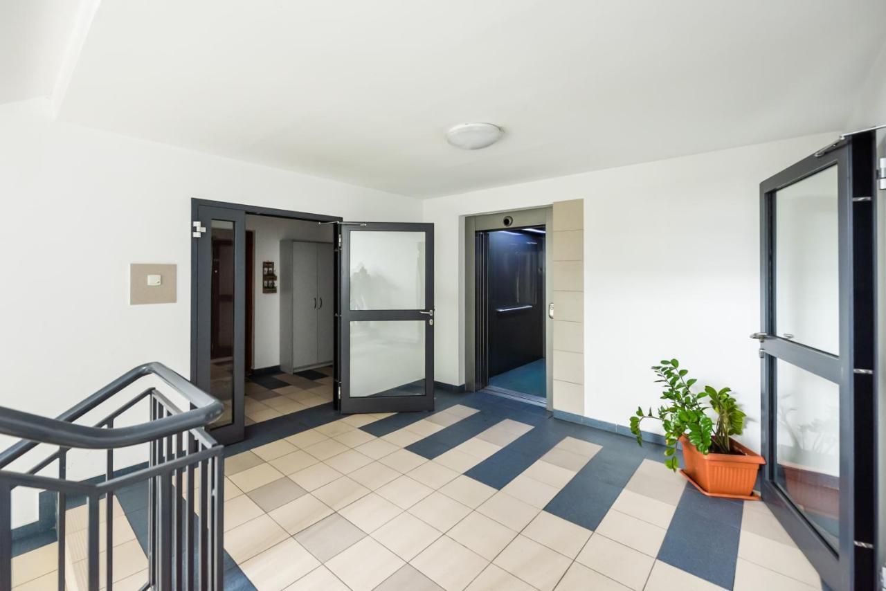 Ursus Pleasant Apartment 华沙 外观 照片