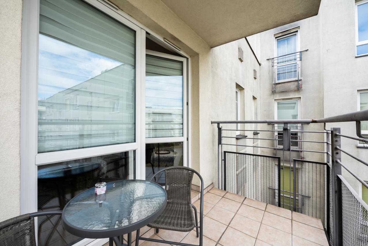 Ursus Pleasant Apartment 华沙 外观 照片