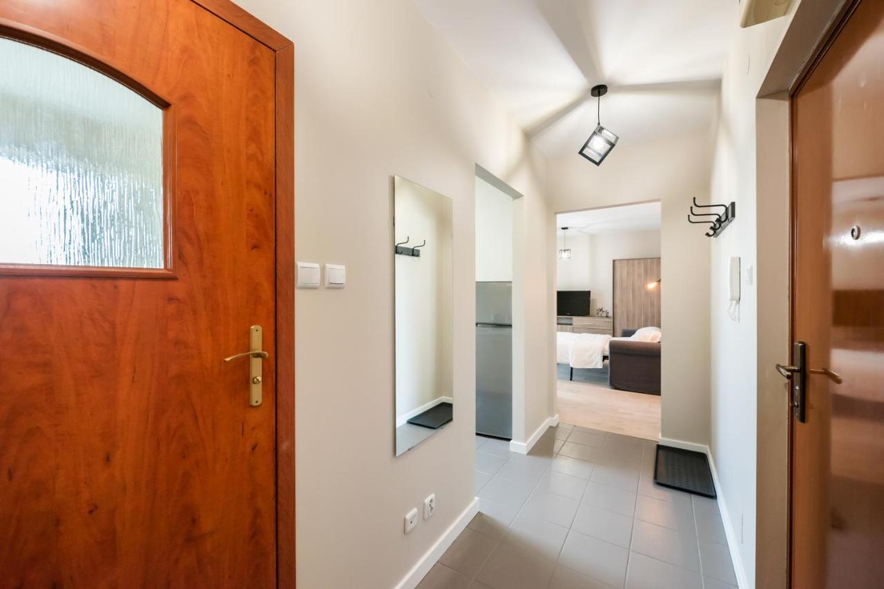Ursus Pleasant Apartment 华沙 外观 照片